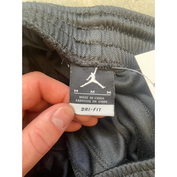 Jordan Gamma II Basketball Shorts - Picture 3 of 3